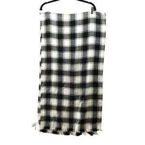 NWT Gap Fringe Winter Scarf Shawl Rectangle White Black Buffalo Plaid Womens
